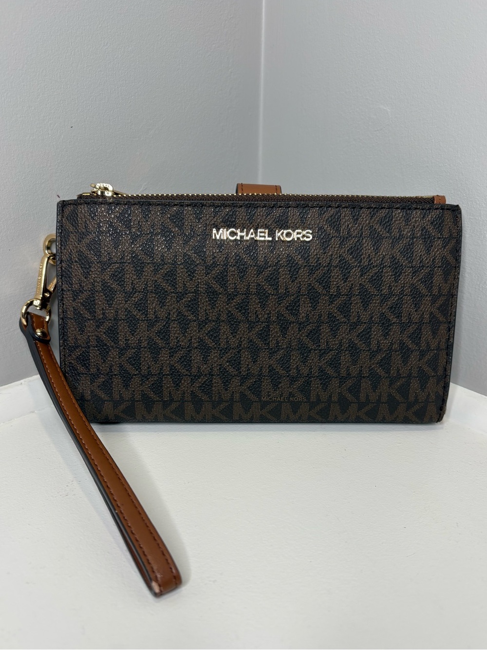 Michael Kors Jet Set Travel Double Zip Wristlet Classic Brown Monogram Print